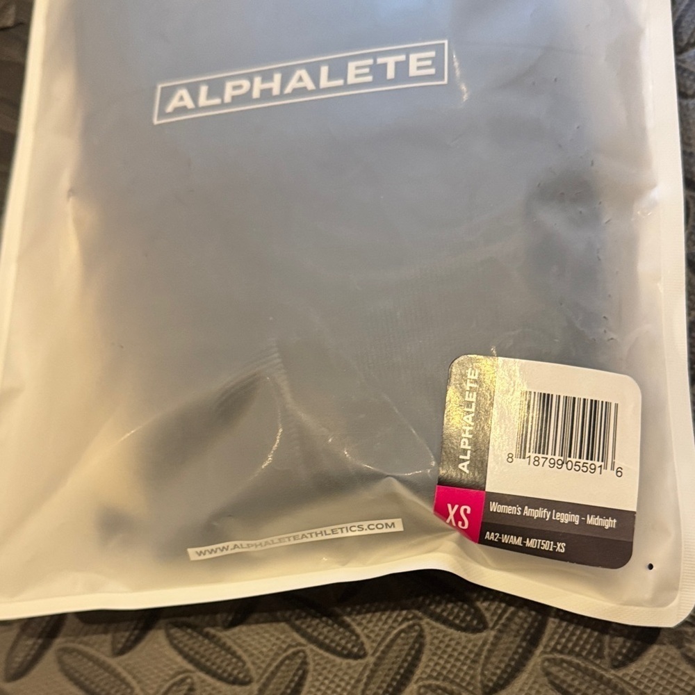 Alphalete • NWT Amplify Leggings colour midnight - Picture 7 of 7
